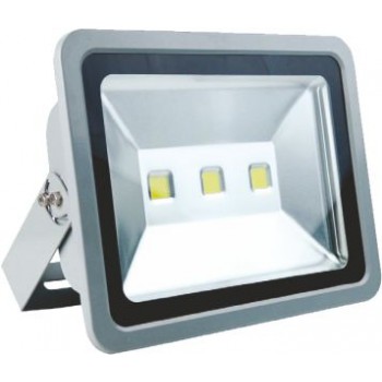 3x50W Led Projektör